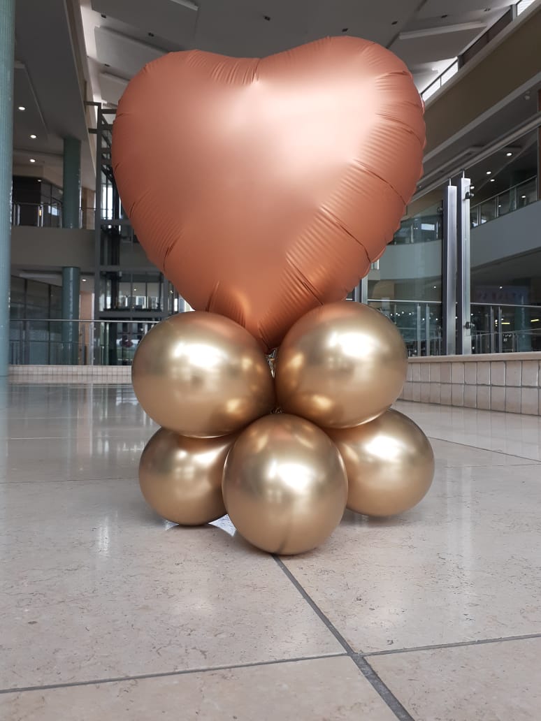 Variatas Table Centerpiece Balloon Arrangement